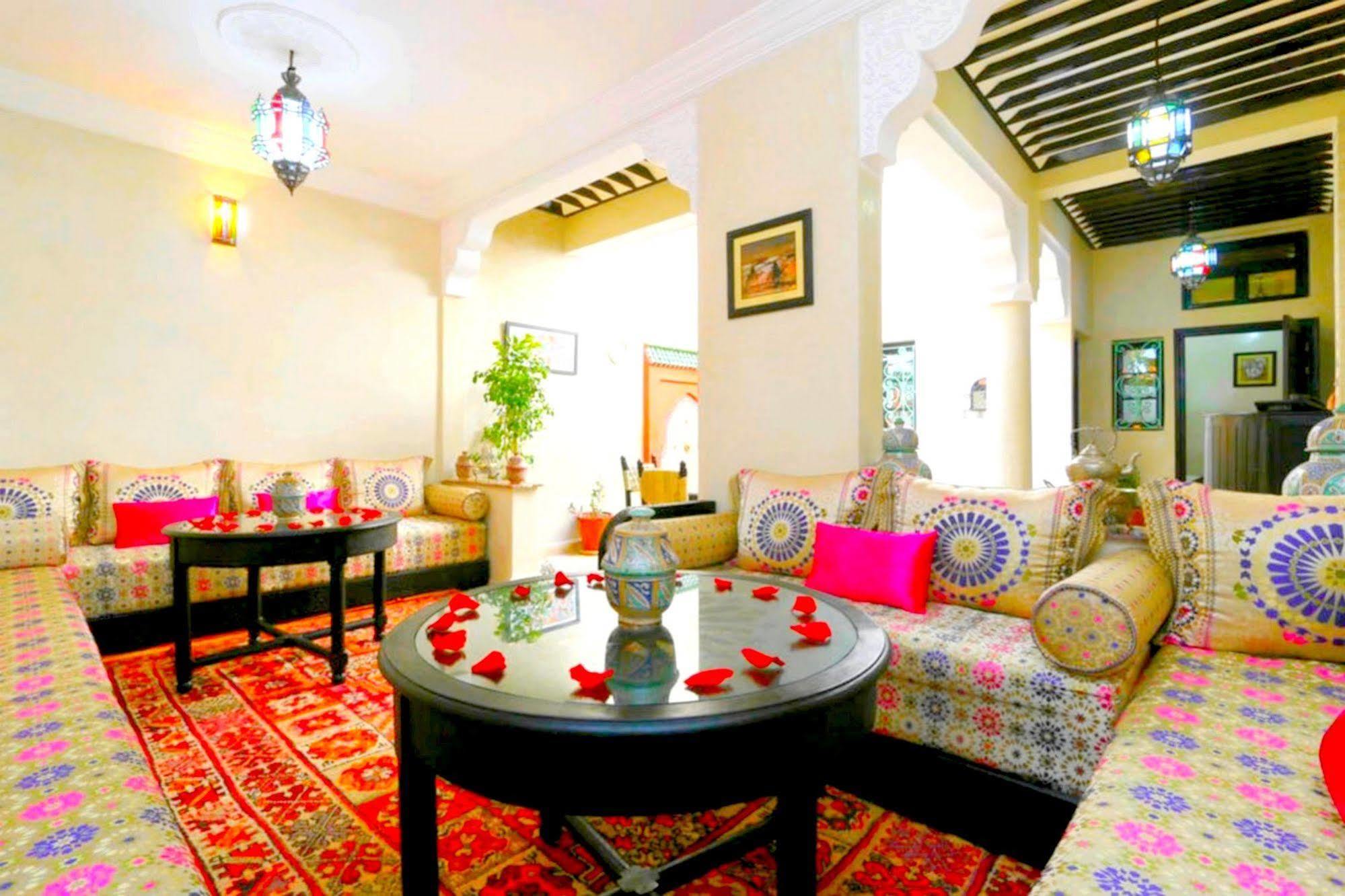 Riad Dar Benbrahim 2*